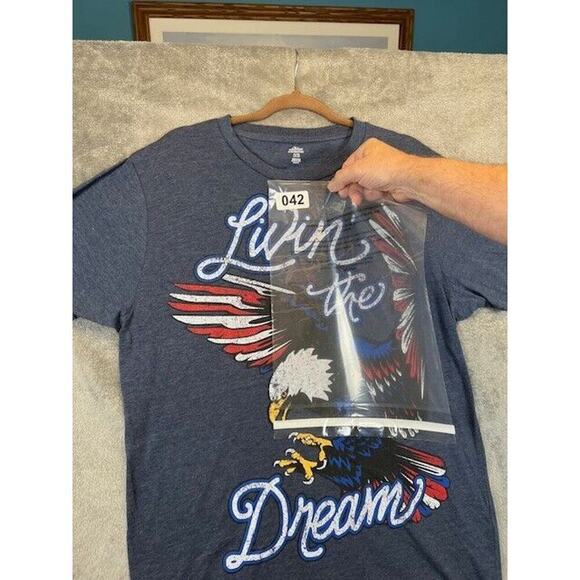 Livin the Dream Mens Shirt XL Blue Short Sleeve Patriotic Eagle Bird Graphic Tee - Picture 5 of 6